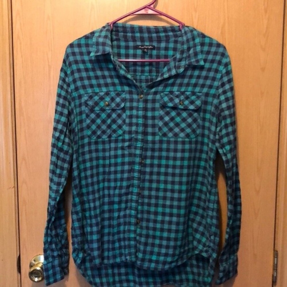 American eagle green and blue checkered button up size large